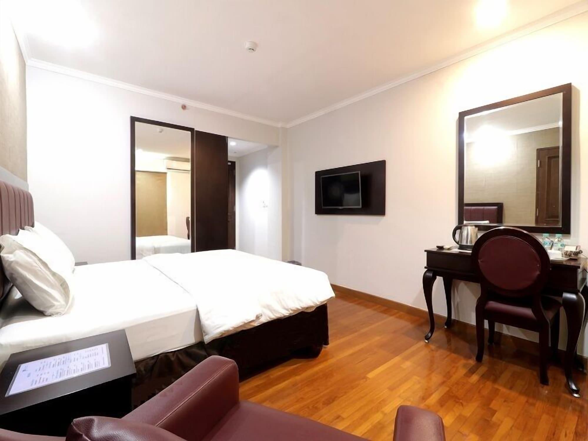P Hotel Jakarta Jacarta Exterior foto